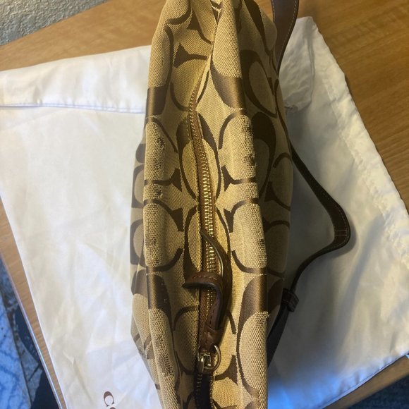 Coach Purse *see photos* - Picture 5 of 12